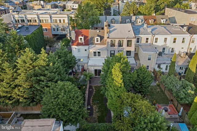 1232 CREASE ST, Philadelphia, PA 19125