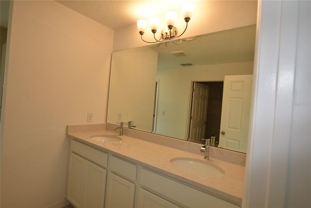 6949 SUNKIST WAY, Groveland, FL 34736