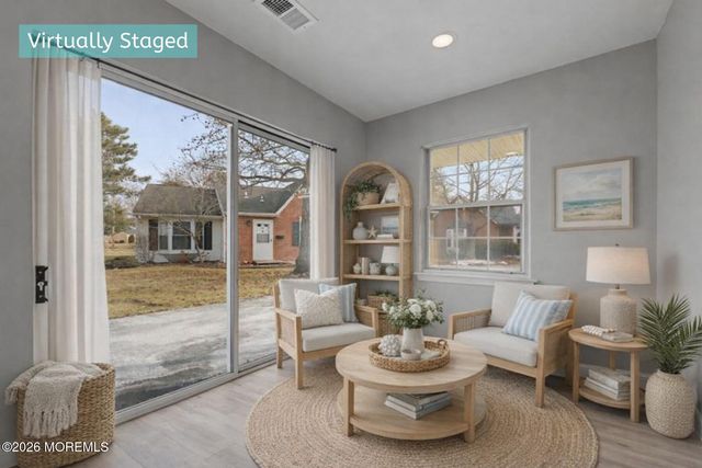 32 Carnaby Close, Freehold, NJ 07728