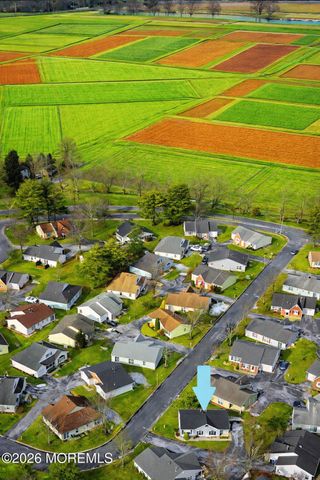 32 Carnaby Close, Freehold, NJ 07728