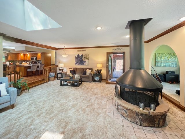 22929 Burnham Avenue, Chicago Heights, IL 60411