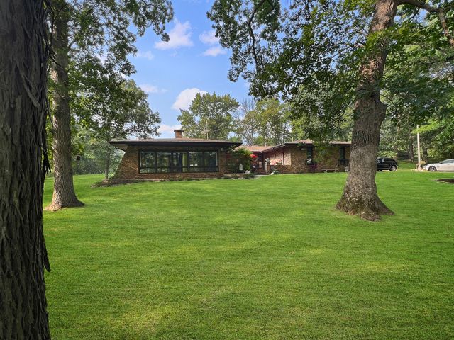 22929 Burnham Avenue, Chicago Heights, IL 60411