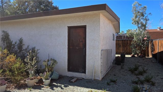 1230 Prairie, Barstow, CA 92311