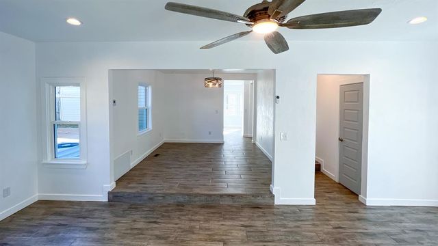 3012 N Venice Boulevard, Oklahoma City, OK 73107