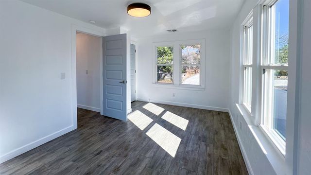 3012 N Venice Boulevard, Oklahoma City, OK 73107