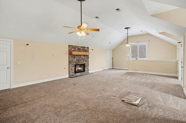 11948 Betts Rd, Greenbrier, TN 37073
