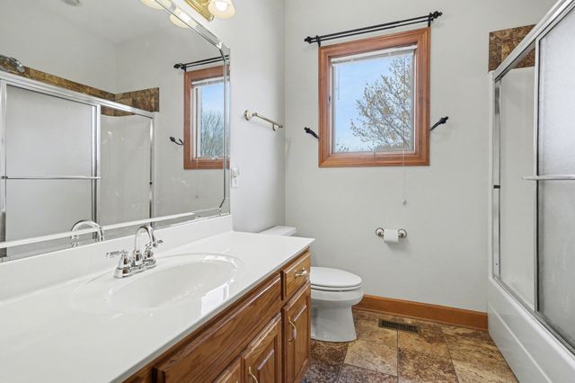 11948 Betts Rd, Greenbrier, TN 37073