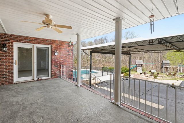 11948 Betts Rd, Greenbrier, TN 37073