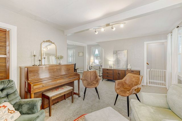 414 S State Street, Hampshire, IL 60140