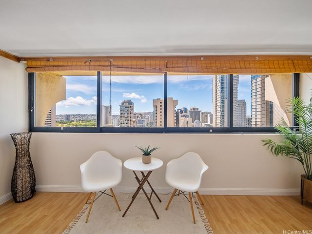 2092 Kuhio Avenue 2405, Honolulu, HI 96815