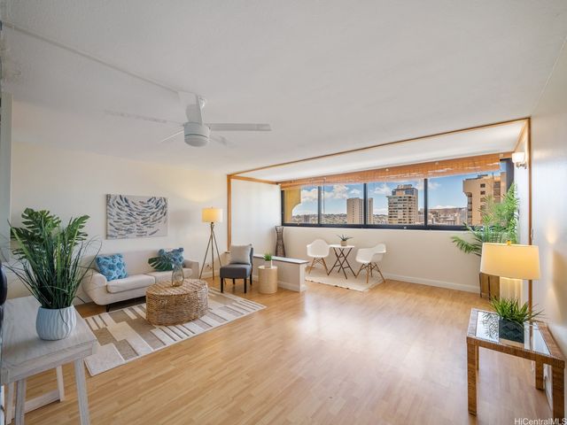 2092 Kuhio Avenue 2405, Honolulu, HI 96815