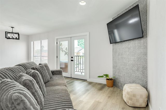 3220 69th Street F5, Galveston, TX 77551