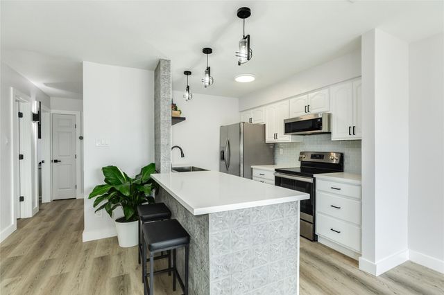 3220 69th Street F5, Galveston, TX 77551