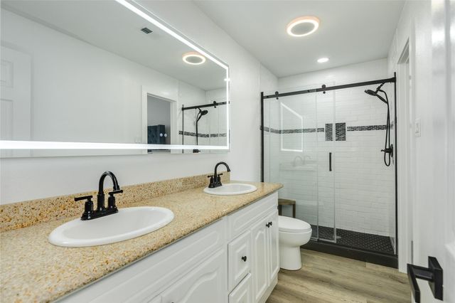 3220 69th Street F5, Galveston, TX 77551