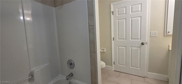 1019 SE 12th TER, Cape Coral, FL 33990