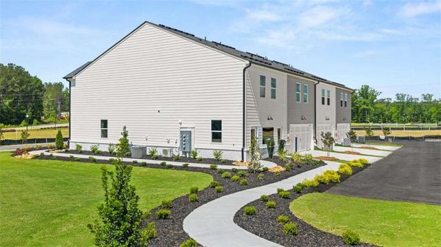 408 Reflection Drive, Stockbridge, GA 30281