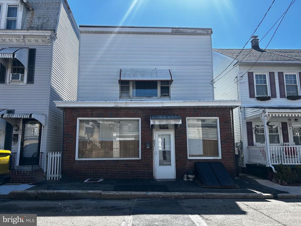 605-607 FAIRVIEW ST, Pottsville, PA 17901