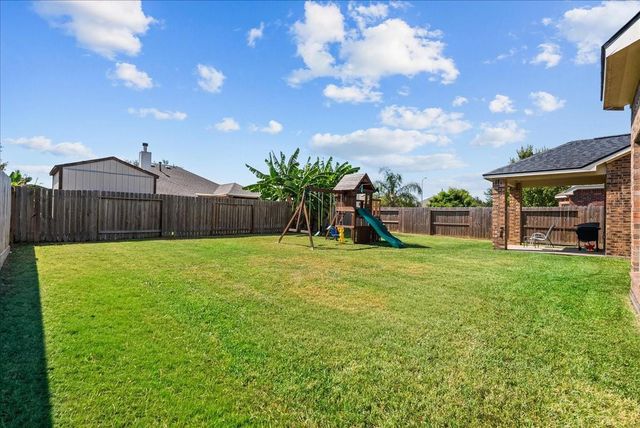 814 Corner Square, Seabrook, TX 77586