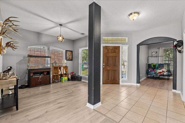 814 Corner Square, Seabrook, TX 77586