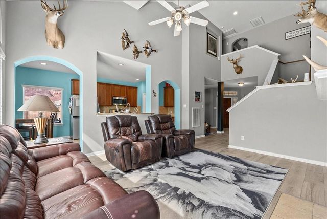 814 Corner Square, Seabrook, TX 77586