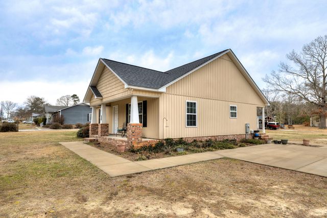 1824 Camp Shelor Drive, Manning, SC 29102