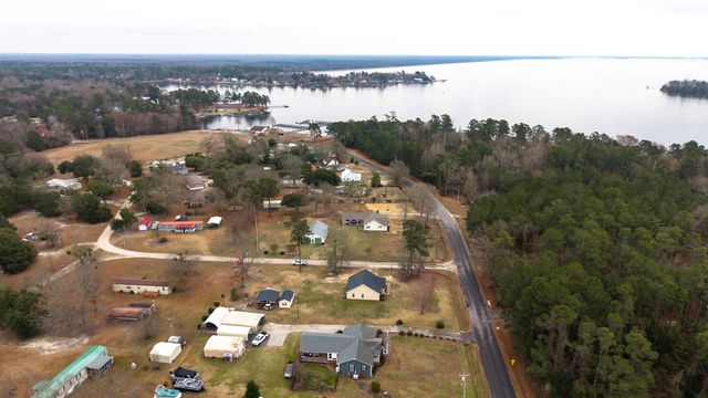 1824 Camp Shelor Drive, Manning, SC 29102