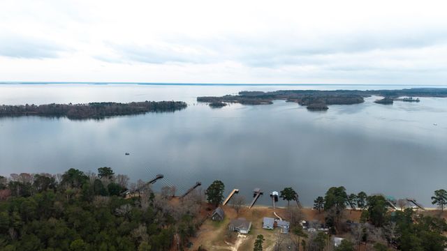 1824 Camp Shelor Drive, Manning, SC 29102