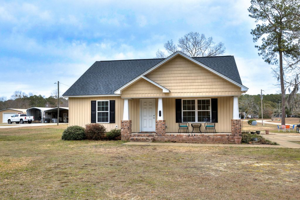 1824 Camp Shelor Drive, Manning, SC 29102