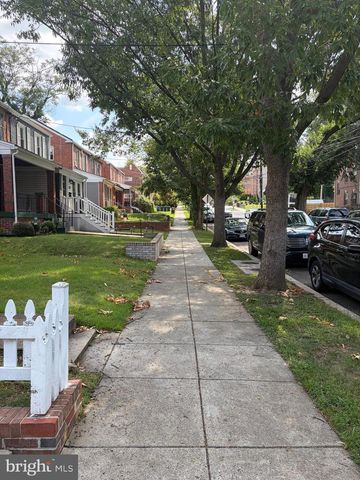 2210 S ST SE, Washington, DC 20020