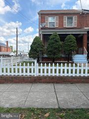 2210 S ST SE, Washington, DC 20020