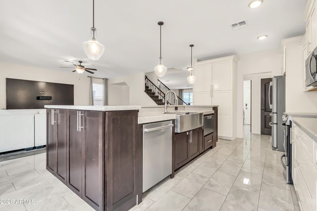 2698 E TEAKWOOD Place, Chandler, AZ 85249