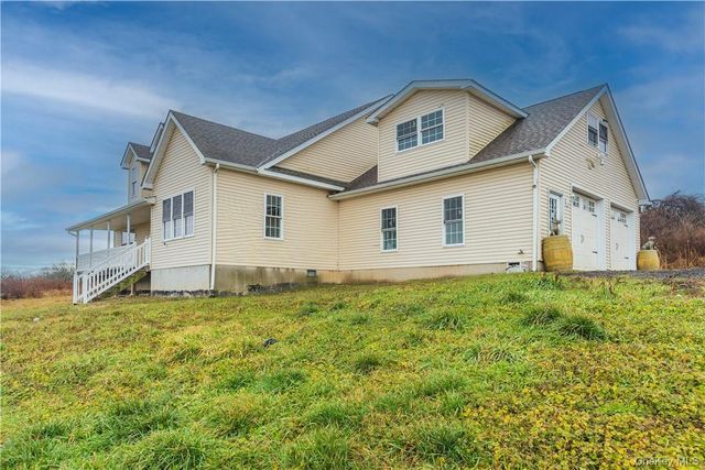 66 Mulberry Lane, Milton, NY 12547