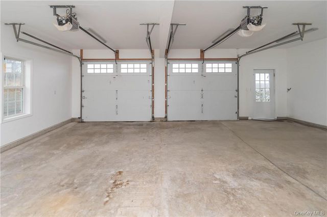 66 Mulberry Lane, Milton, NY 12547