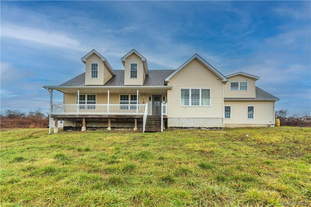 66 Mulberry Lane, Milton, NY 12547