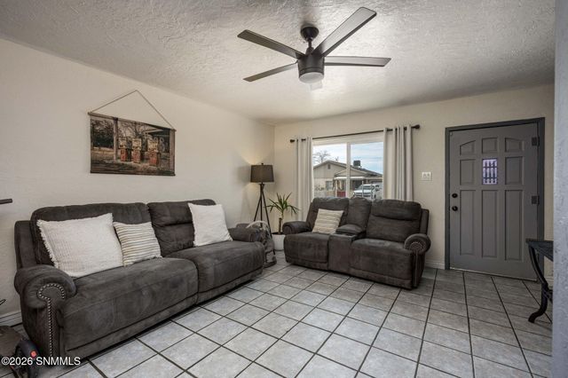 1121 Luna Street, Las Cruces, NM 88001