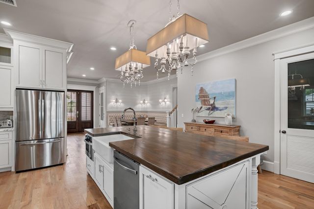 3574 Waverly Circle, Destin, FL 32541