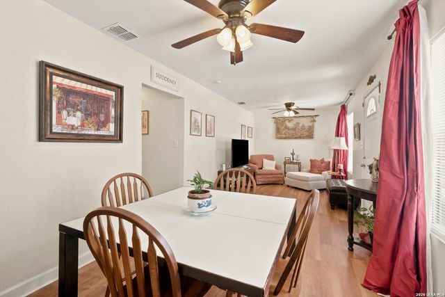 666 N San Eduardo Ave, San Antonio, TX 78228