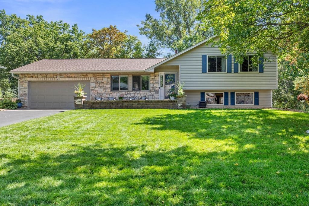 12041 Robin Road, Maple Grove, MN 55369 — exterior