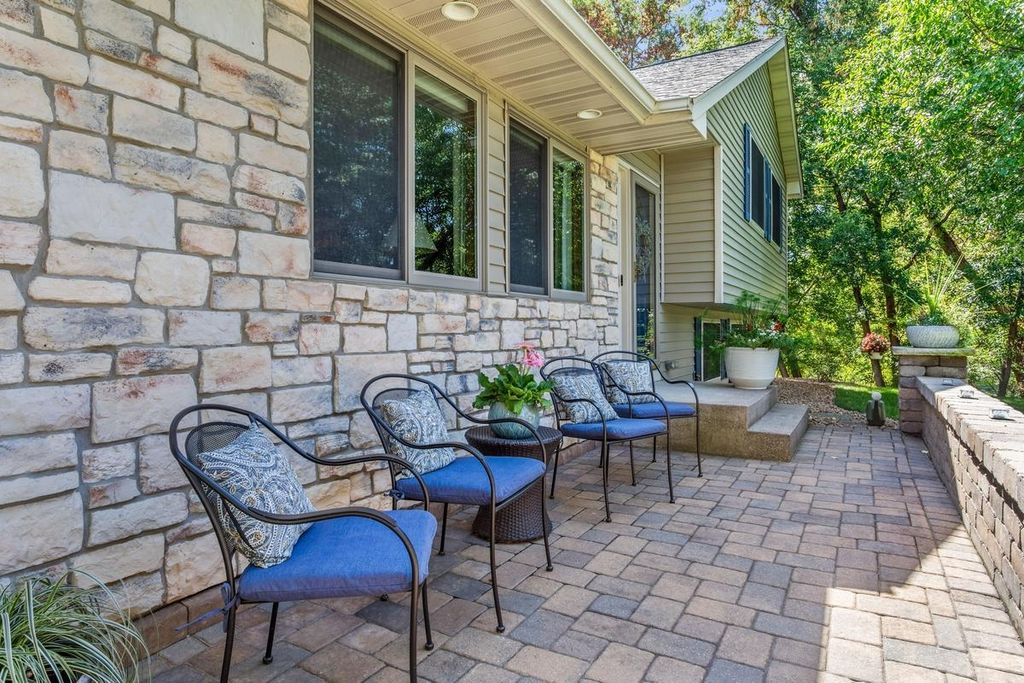 12041 Robin Road, Maple Grove, MN 55369 — photo 4