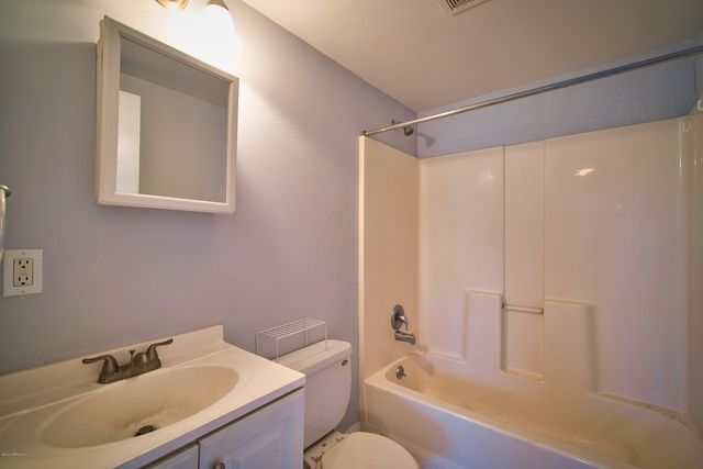 2036 INWOOD Terrace B, Jacksonville, FL 32207