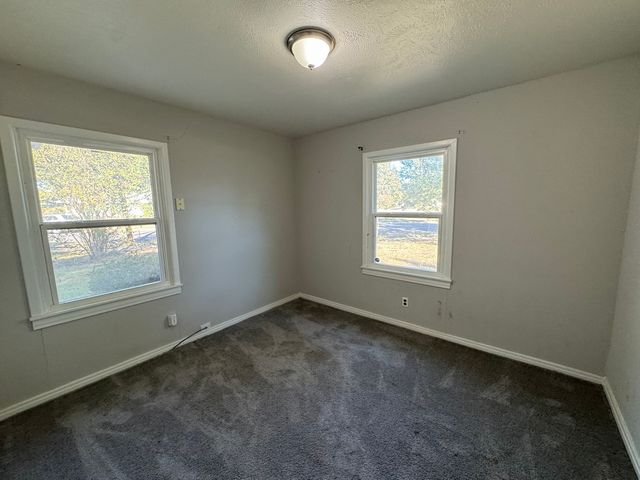 200 SW Moody Street, Burleson, TX 76028