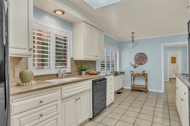 1071 W Monterey Ave, Stockton, CA 95204