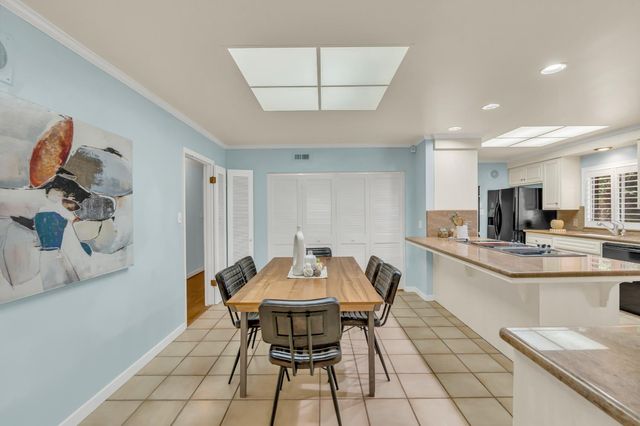 1071 W Monterey Ave, Stockton, CA 95204