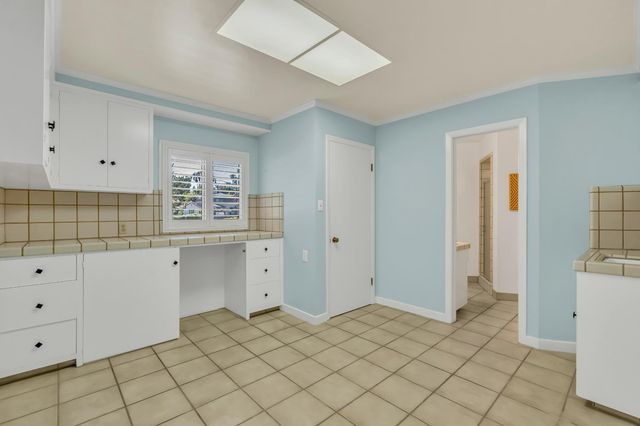 1071 W Monterey Ave, Stockton, CA 95204