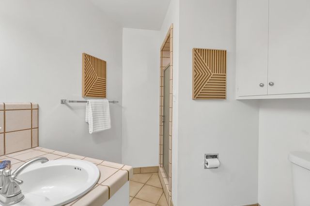 1071 W Monterey Ave, Stockton, CA 95204