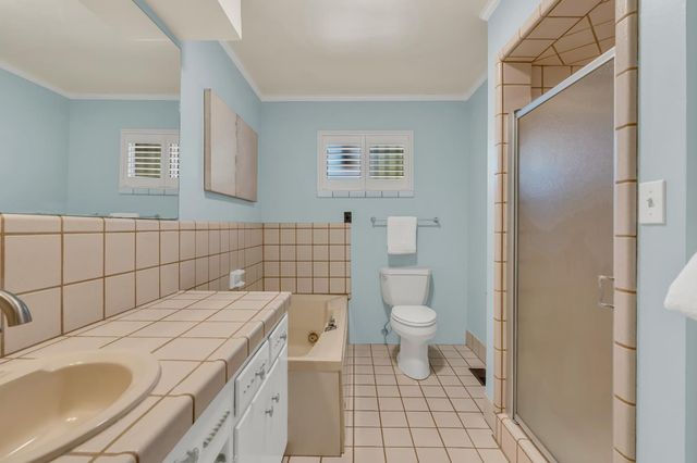 1071 W Monterey Ave, Stockton, CA 95204