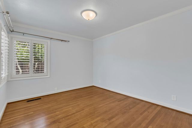 1071 W Monterey Ave, Stockton, CA 95204