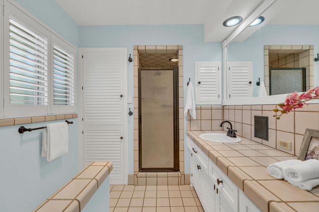 1071 W Monterey Ave, Stockton, CA 95204