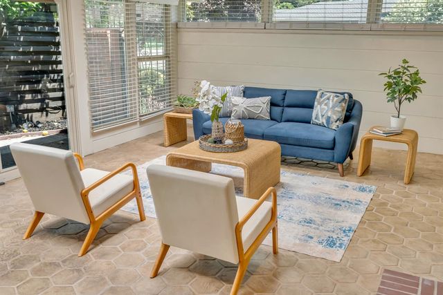 1071 W Monterey Ave, Stockton, CA 95204