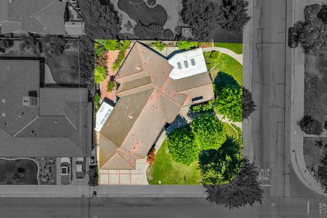 1071 W Monterey Ave, Stockton, CA 95204